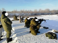 Стрельба из импровизированных положений скорее некий вызов, чем жизненная необходимость